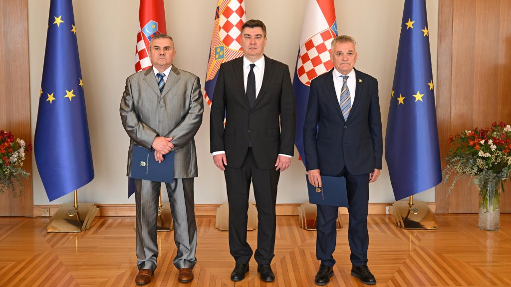 Počasni činovi generala Hrvatske vojske Bilonjiću i Rašiću
